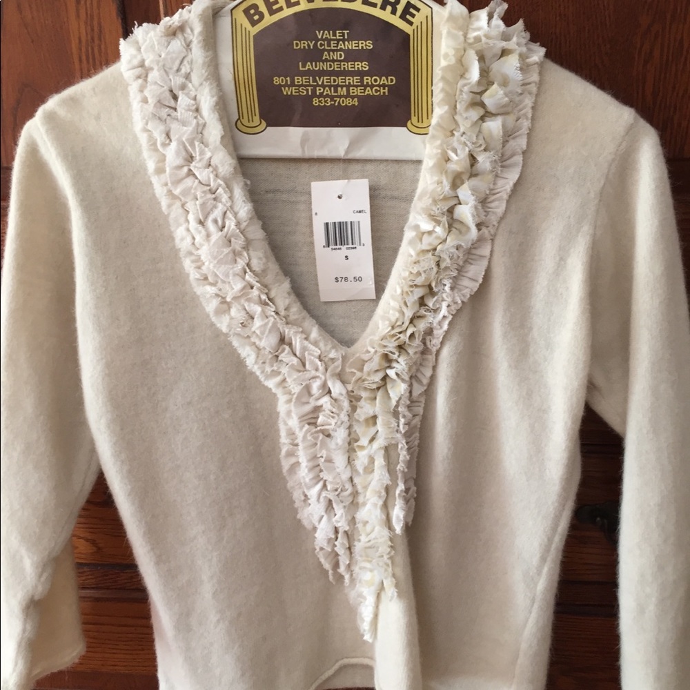 Free people sweater. Small.
